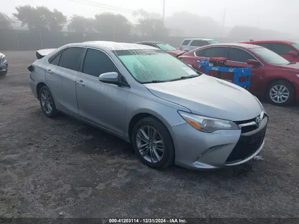 4T1BF1FK7HU754289 2017 TOYOTA CAMRY - Image 1