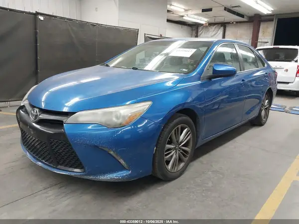 4T1BF1FK7HU754552 2017 TOYOTA CAMRY - Image 2