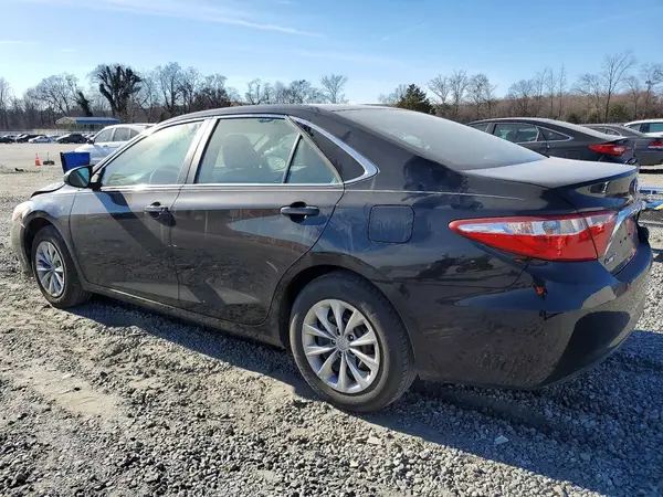 4T1BF1FK7HU755507 2017 TOYOTA CAMRY - Image 2