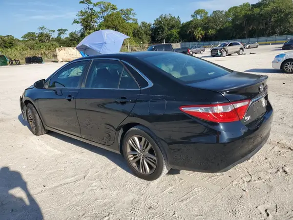 4T1BF1FK7HU757676 2017 TOYOTA CAMRY - Image 2