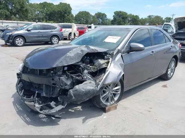4T1BF1FK7HU766958 2017 TOYOTA CAMRY - Image 2