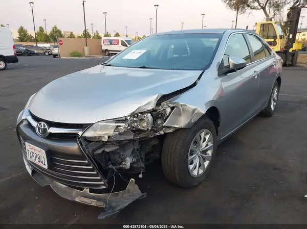 4T1BF1FK7HU769603 2017 TOYOTA CAMRY - Image 2
