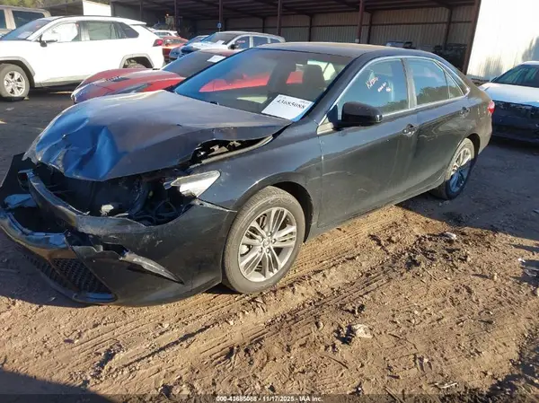 4T1BF1FK7HU769794 2017 TOYOTA CAMRY - Image 2