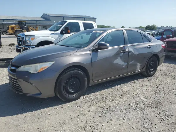 4T1BF1FK7HU771562 2017 TOYOTA CAMRY - Image 1