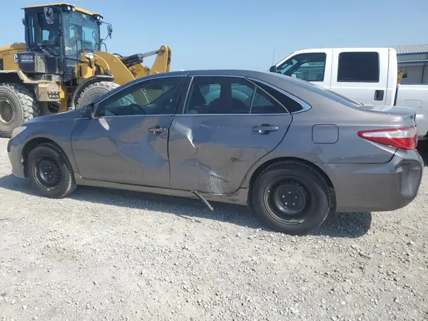 4T1BF1FK7HU771562 2017 TOYOTA CAMRY - Image 2