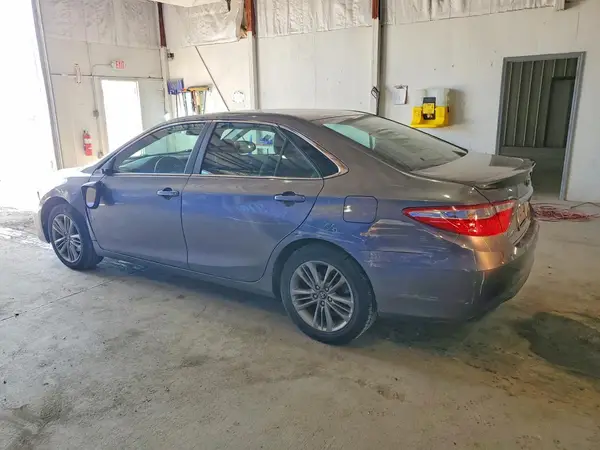 4T1BF1FK7HU772503 2017 TOYOTA CAMRY - Image 2