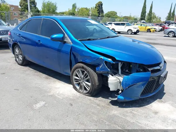 4T1BF1FK7HU779127 2017 TOYOTA CAMRY - Image 1