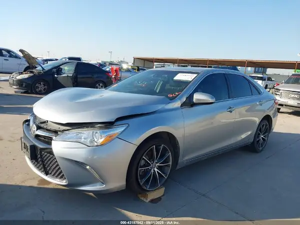 4T1BF1FK7HU779516 2017 TOYOTA CAMRY - Image 2