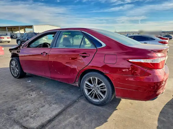 4T1BF1FK7HU781833 2017 TOYOTA CAMRY - Image 2