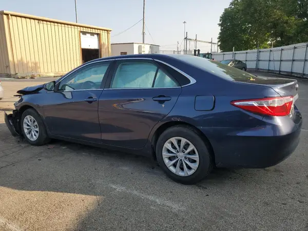 4T1BF1FK7HU783517 2017 TOYOTA CAMRY - Image 2