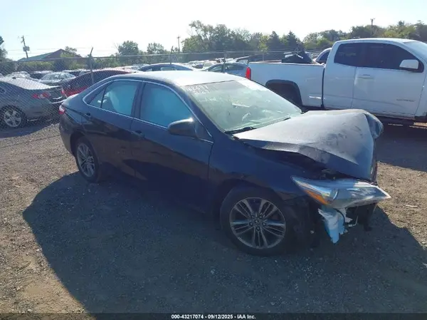 4T1BF1FK7HU783761 2017 TOYOTA CAMRY - Image 1