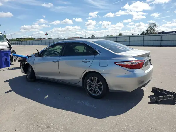 4T1BF1FK7HU784621 2017 TOYOTA CAMRY - Image 2