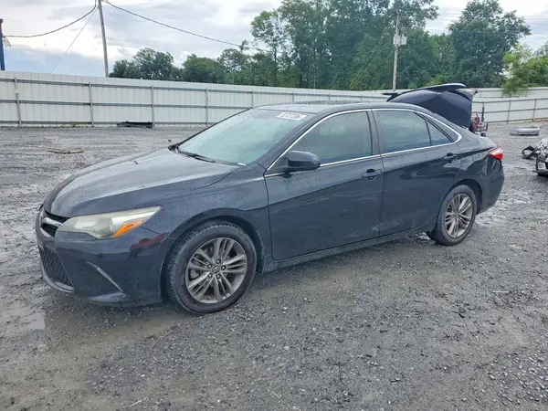 4T1BF1FK7HU784795 2017 TOYOTA CAMRY - Image 1