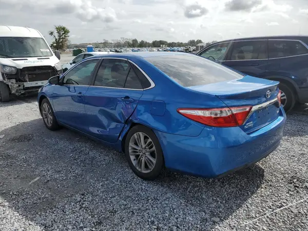 4T1BF1FK7HU785512 2017 TOYOTA CAMRY - Image 2
