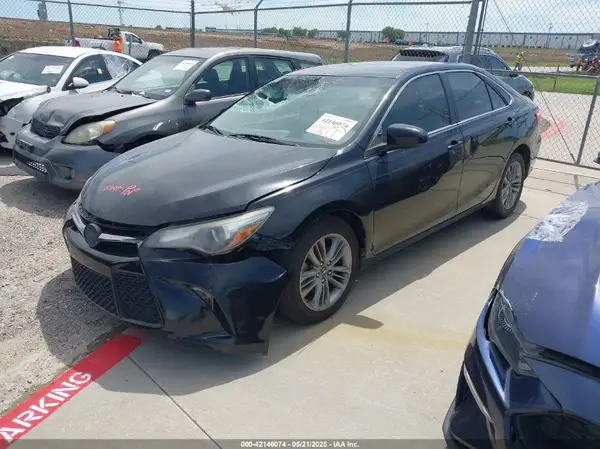 4T1BF1FK7HU785526 2017 TOYOTA CAMRY - Image 2