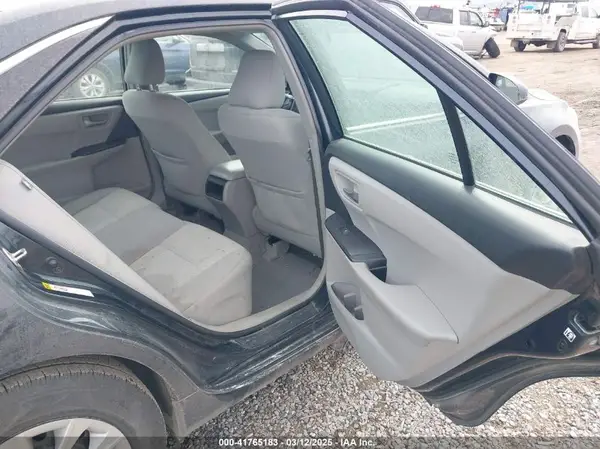 4T1BF1FK7HU786823 2017 TOYOTA CAMRY - Image 8