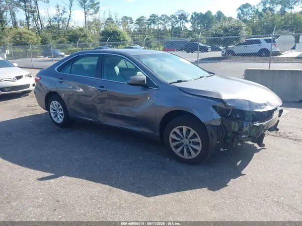 4T1BF1FK7HU788278 2017 TOYOTA CAMRY - Image 1