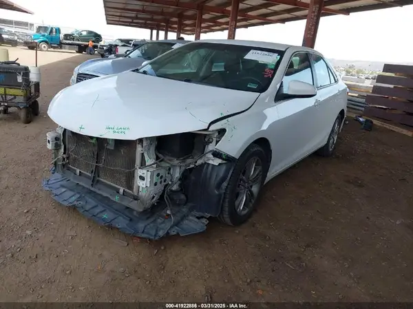 4T1BF1FK7HU789379 2017 TOYOTA CAMRY - Image 2