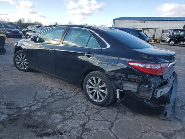 4T1BF1FK7HU792850 2017 TOYOTA CAMRY - Image 2