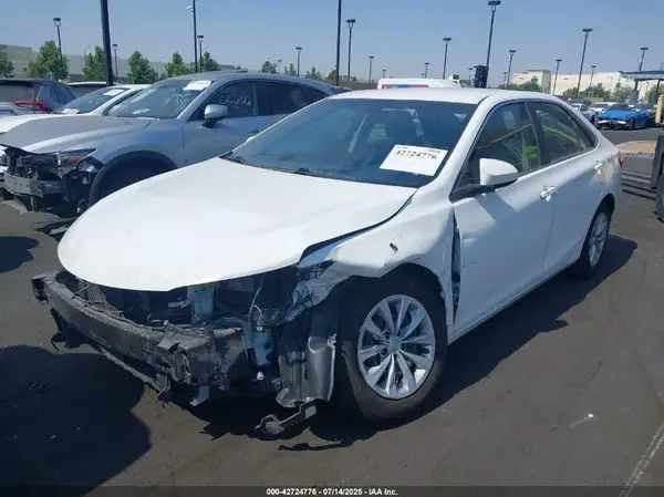 4T1BF1FK7HU796154 2017 TOYOTA CAMRY - Image 2