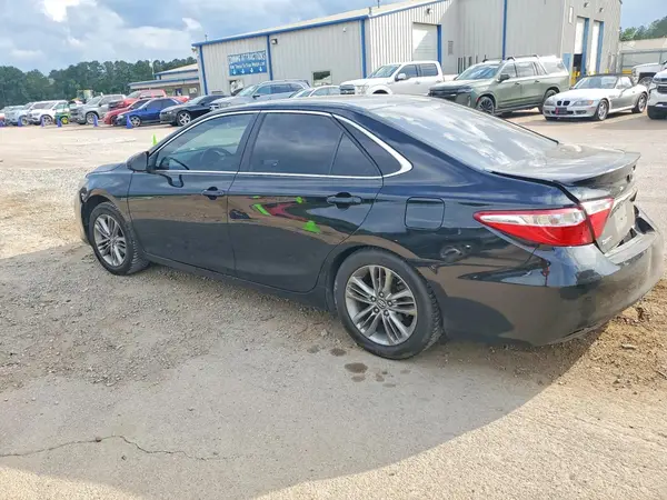 4T1BF1FK7HU797806 2017 TOYOTA CAMRY - Image 2