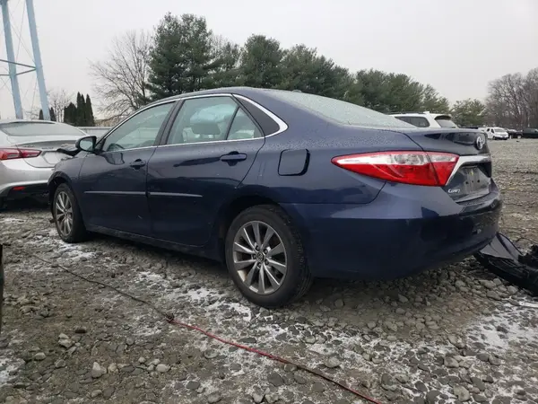 4T1BF1FK7HU802132 2017 TOYOTA CAMRY - Image 2