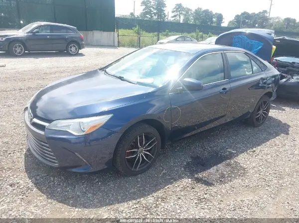 4T1BF1FK7HU803054 2017 TOYOTA CAMRY - Image 2