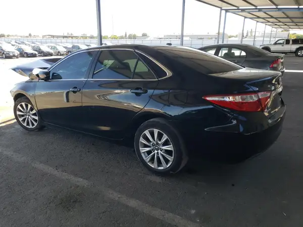 4T1BF1FK7HU806262 2017 TOYOTA CAMRY - Image 2