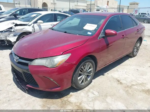 4T1BF1FK7HU810084 2017 TOYOTA CAMRY - Image 2