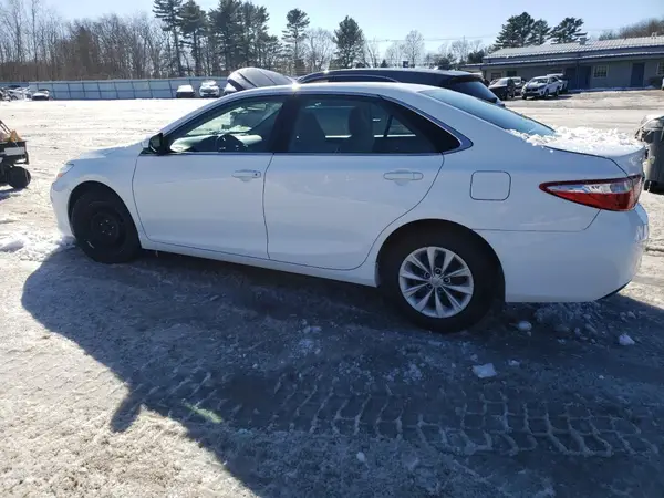 4T1BF1FK7HU810716 2017 TOYOTA CAMRY - Image 2