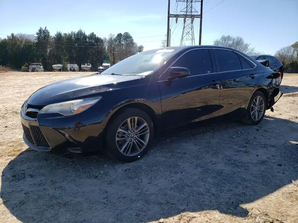 4T1BF1FK7HU810831 2017 TOYOTA CAMRY - Image 1