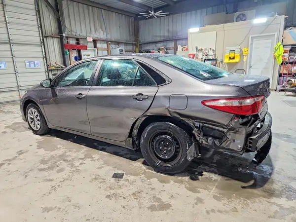 4T1BF1FK7HU811753 2017 TOYOTA CAMRY - Image 2