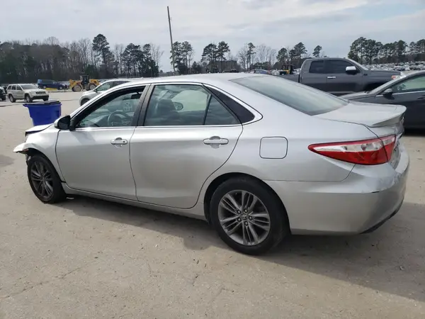 4T1BF1FK7HU812286 2017 TOYOTA CAMRY - Image 2