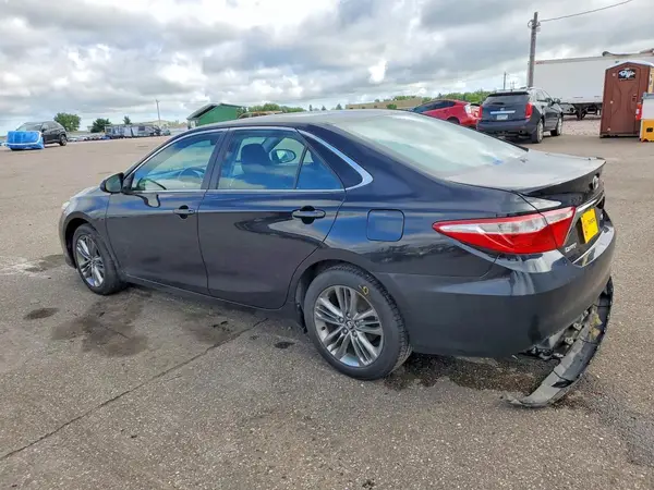 4T1BF1FK7HU815561 2017 TOYOTA CAMRY - Image 2