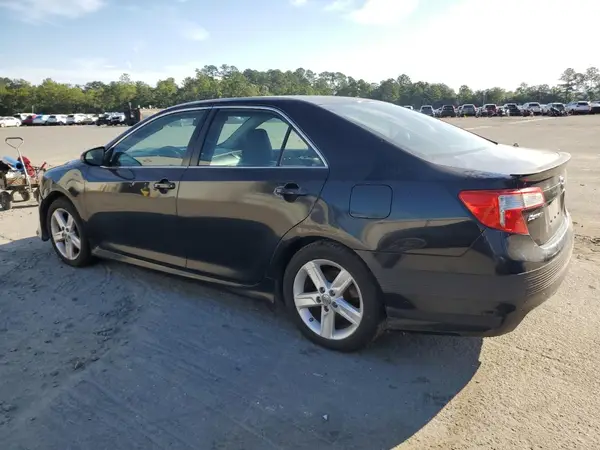 4T1BF1FK8EU464378 2017 TOYOTA CAMRY - Image 2