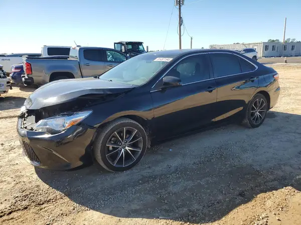 4T1BF1FK8G8206650 2016 TOYOTA CAMRY - Image 1
