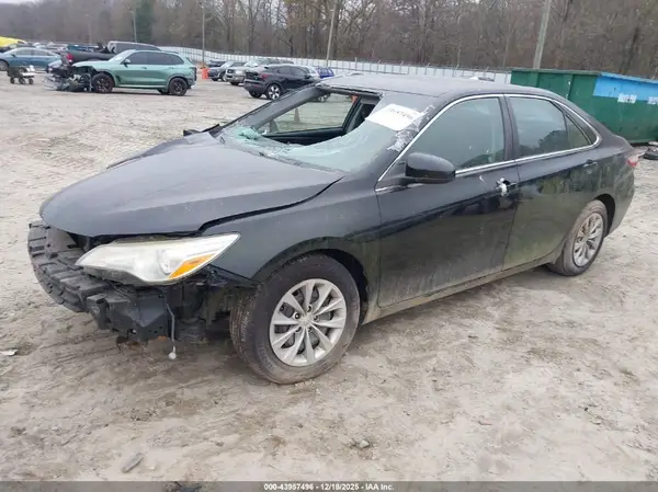 4T1BF1FK8GU116907 2016 TOYOTA CAMRY - Image 2