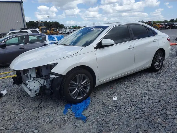 4T1BF1FK8GU118110 2016 TOYOTA CAMRY - Image 1
