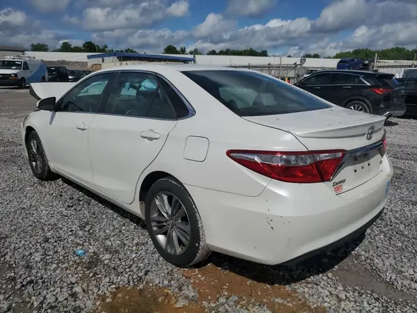4T1BF1FK8GU124411 2016 TOYOTA CAMRY - Image 2