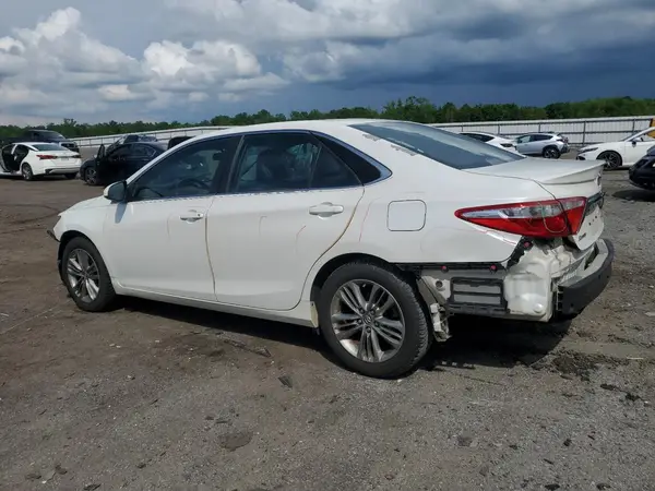 4T1BF1FK8GU128412 2016 TOYOTA CAMRY - Image 2