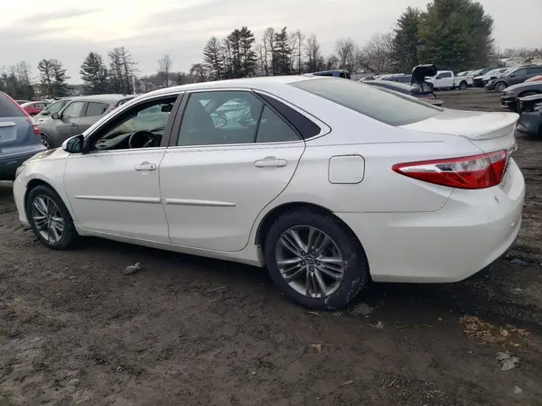 4T1BF1FK8GU128507 2016 TOYOTA CAMRY - Image 2