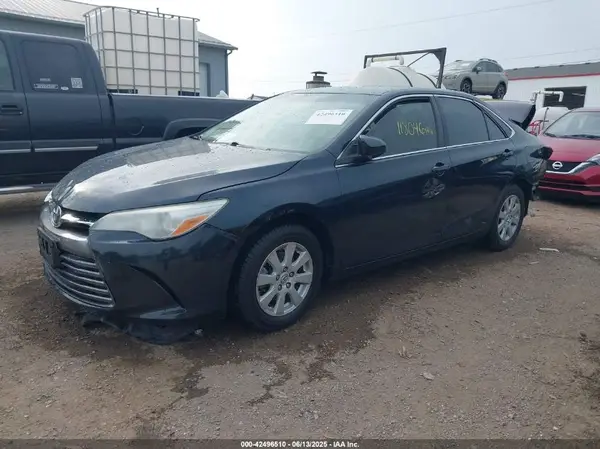 4T1BF1FK8GU128605 2016 TOYOTA CAMRY - Image 2