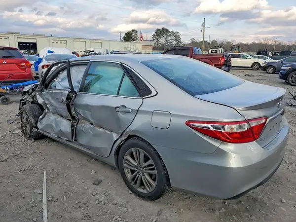 4T1BF1FK8GU136235 2016 TOYOTA CAMRY - Image 2