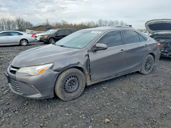 4T1BF1FK8GU144657 2016 TOYOTA CAMRY - Image 1