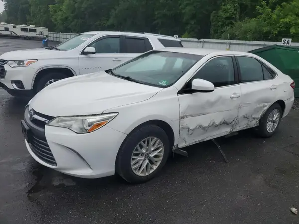 4T1BF1FK8GU145128 2016 TOYOTA CAMRY - Image 1