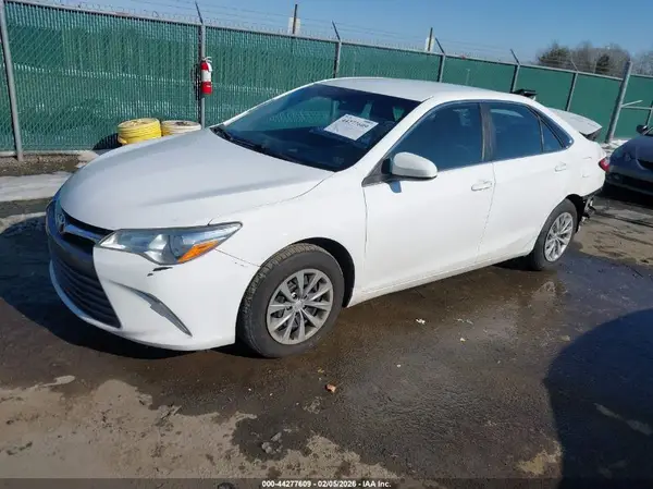 4T1BF1FK8GU145629 2016 TOYOTA CAMRY - Image 2