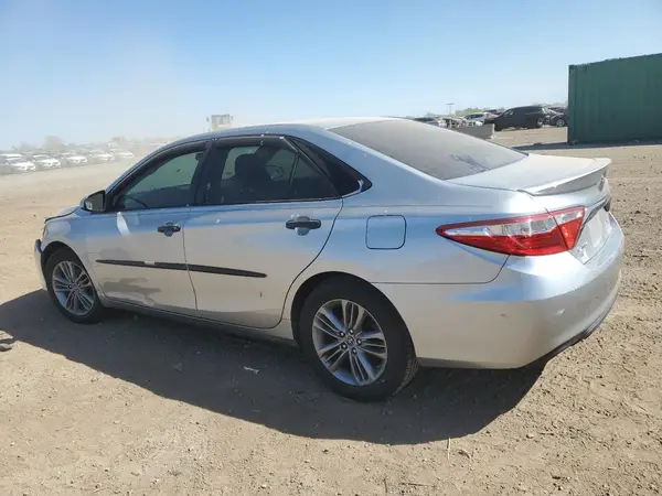 4T1BF1FK8GU147090 2016 TOYOTA CAMRY - Image 2