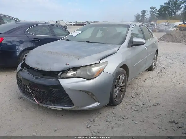 4T1BF1FK8GU148157 2016 TOYOTA CAMRY - Image 2