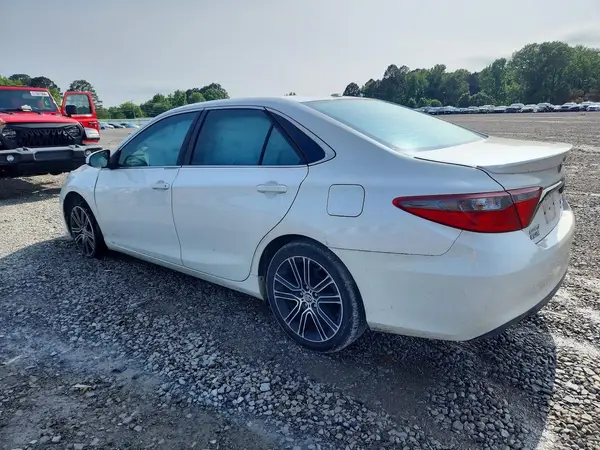 4T1BF1FK8GU153309 2016 TOYOTA CAMRY - Image 2