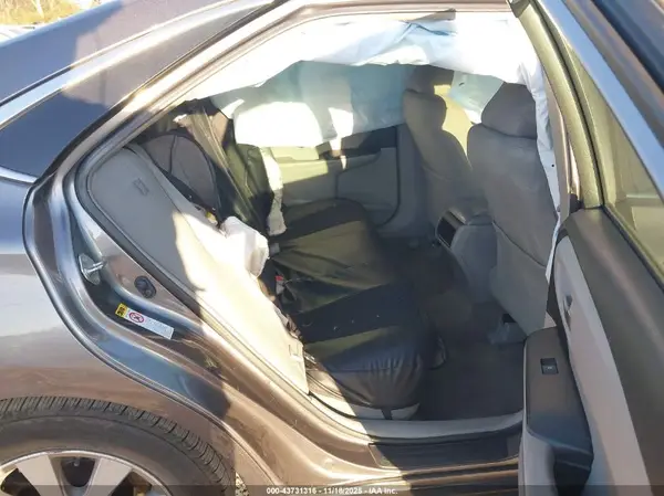 4T1BF1FK8GU153732 2016 TOYOTA CAMRY - Image 8